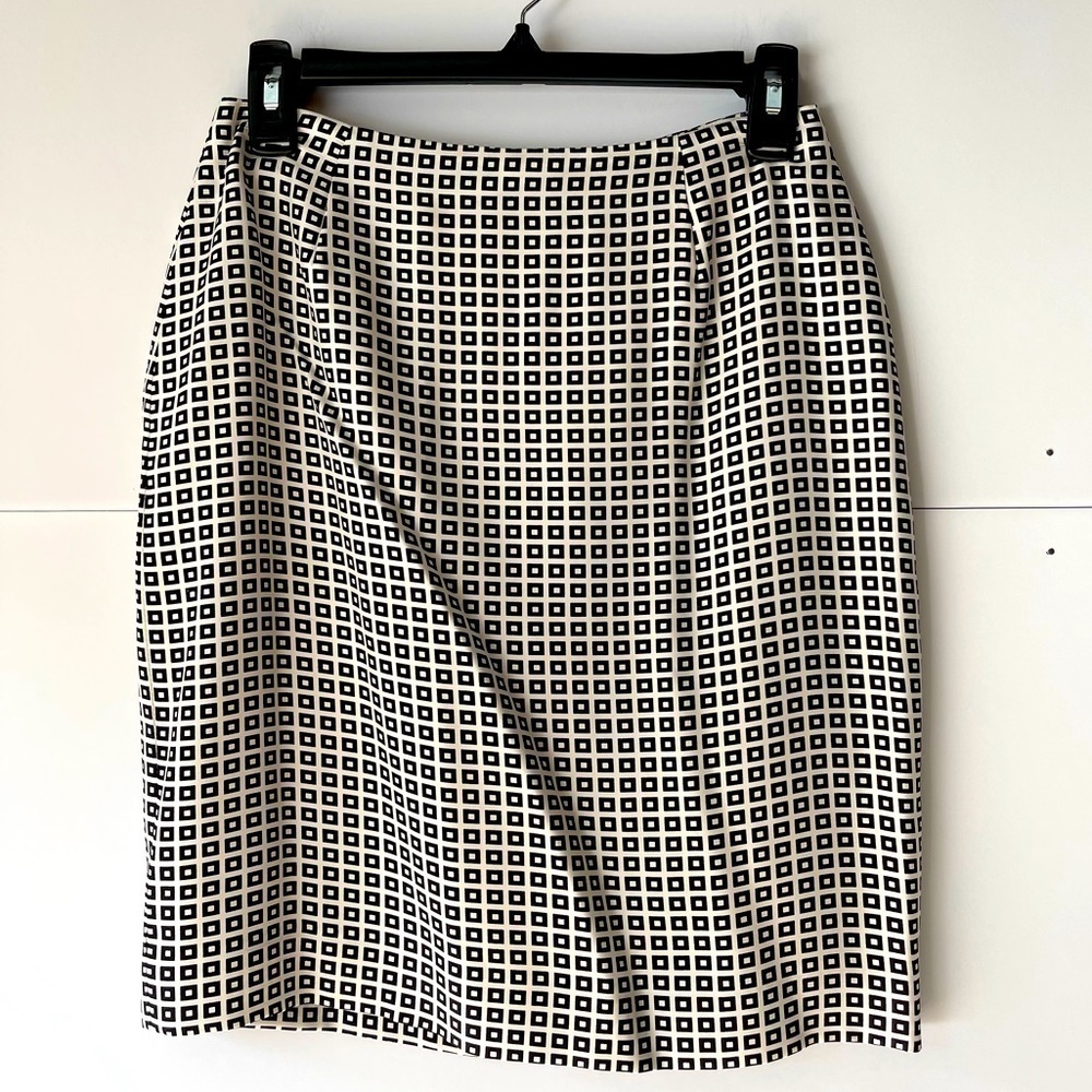 Ann Taylor Skirt Formal Dress Black White 100% Silk Lining Shoer Mini Skirt Sz 2
